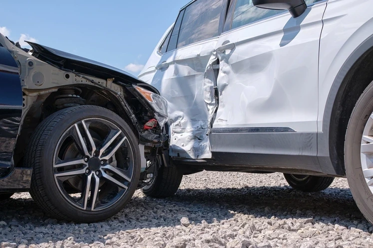 Two-cars-in-an-accident